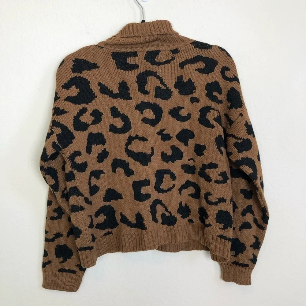 New Cotton Emporium Patterned Turtleneck Sweater in Brown Leopard